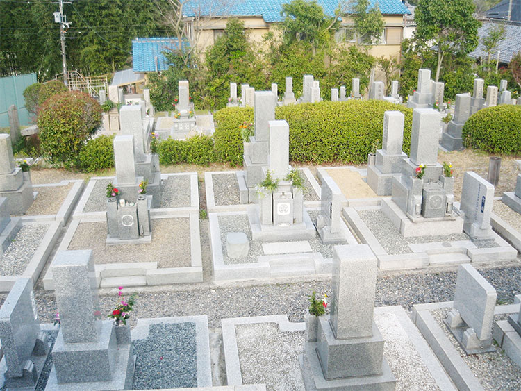 奈良市営　七条町南山墓地
